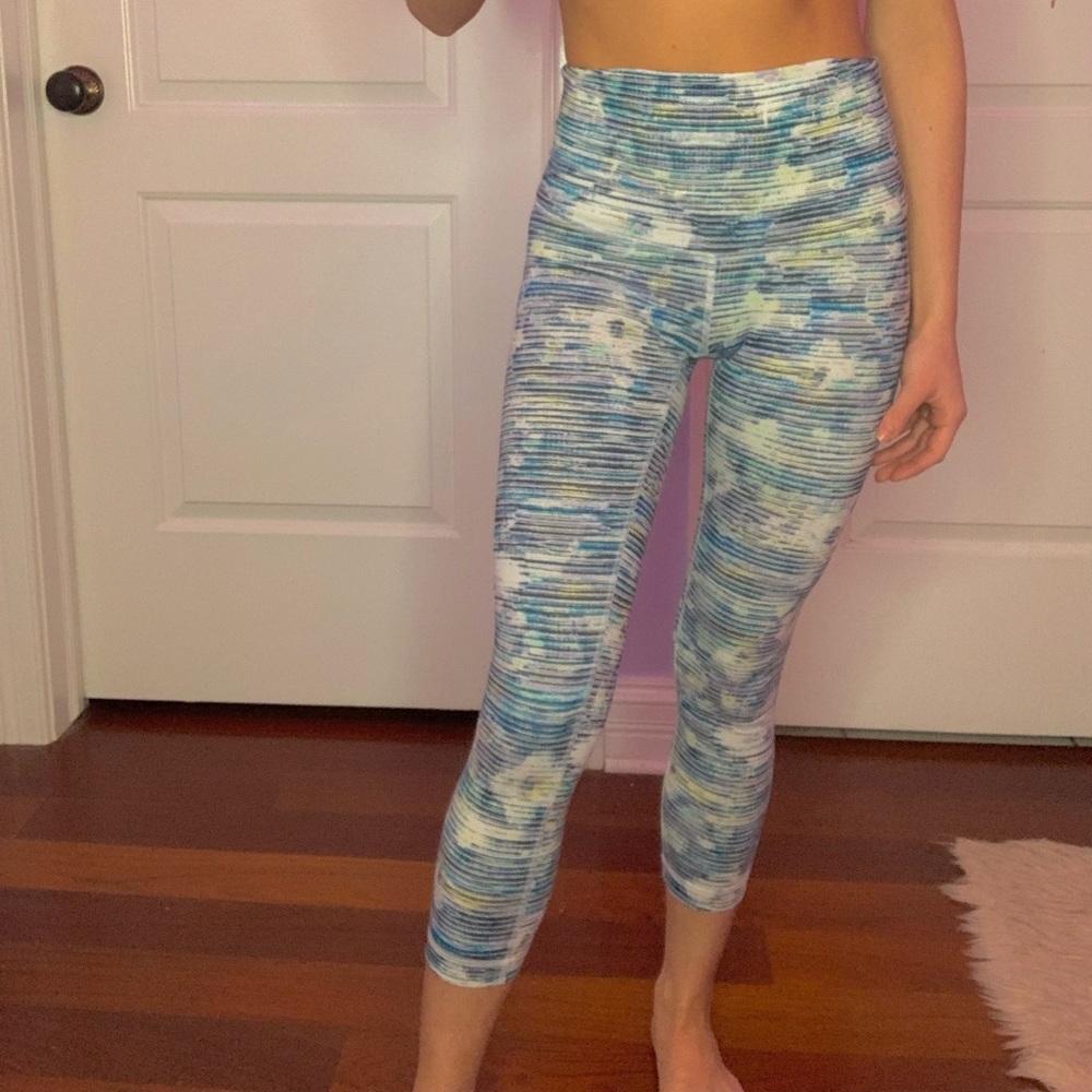 Lululemon cropped wunder under pants
